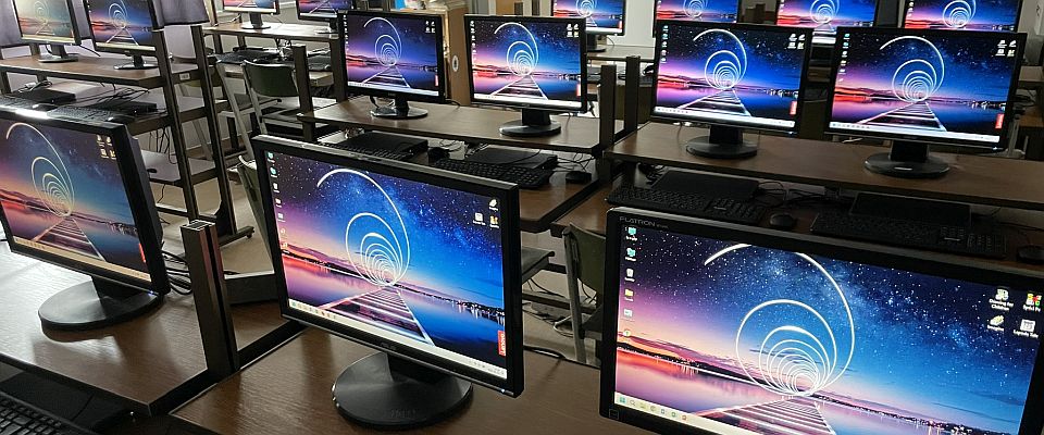 Modern géppark és optimális technikai háttér